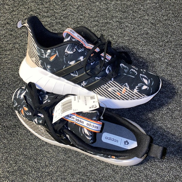 Women’s Black Adidas Sneakers Size 9. Lightweight Fashion Running Fitness Shoes. - Picture 3 of 16